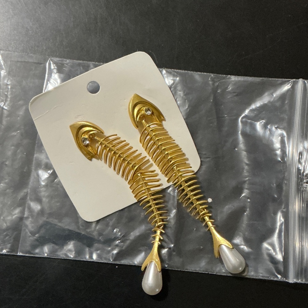 Gold Fishbone Earrings with Pearl Accents